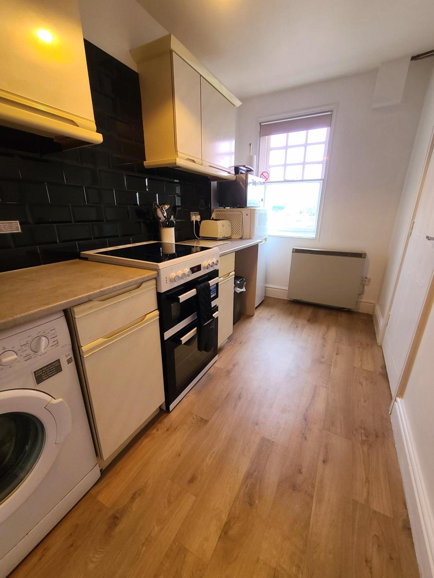 Vale View Apartment, Prestatyn, North Wales - A Stylish, Dog-Friendly Holiday Let Just A 5 Min Walk To Beach & Town! Экстерьер фото